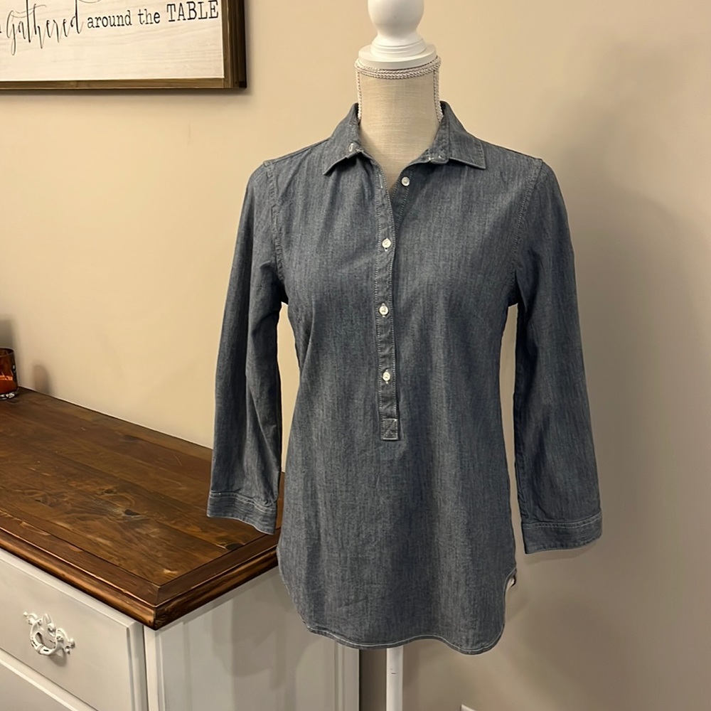 Lands End chambray 3/4 sleeve half button down